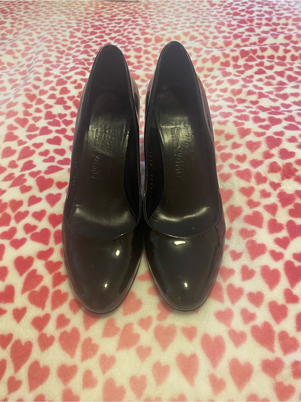 Black Patent Leather Women's Pumps - Salvatore Ferragamo 7.5 B